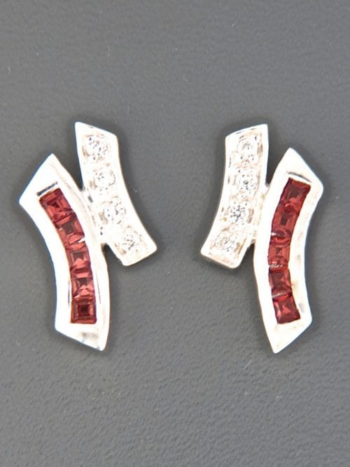 Garnet Earrings with Zircon - Sterling Silver stud - G612