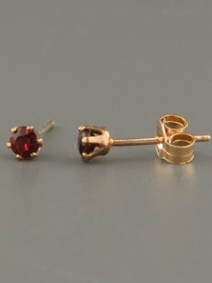 Garnet Earrings - Gold stud - 3mm stones - G503G