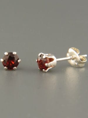 Garnet Earrings - Sterling Silver stud - 4mm stones - G504