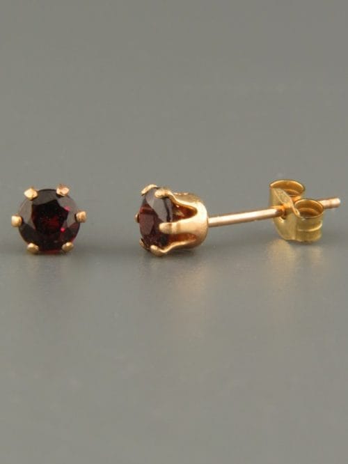 Garnet Earrings - Gold stud - 4mm stones - G504G