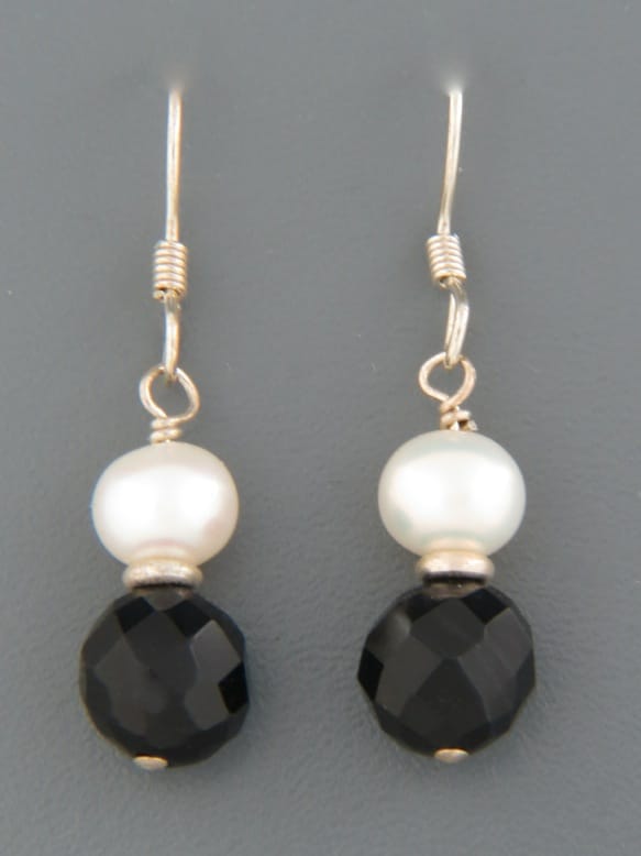 Onyx Earrings with Pearls - Sterling Silver - OX506