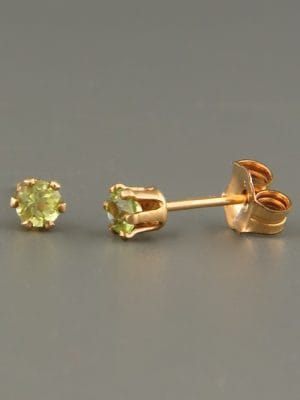 Peridot Earrings - Gold stud - 3mm stones - P503G