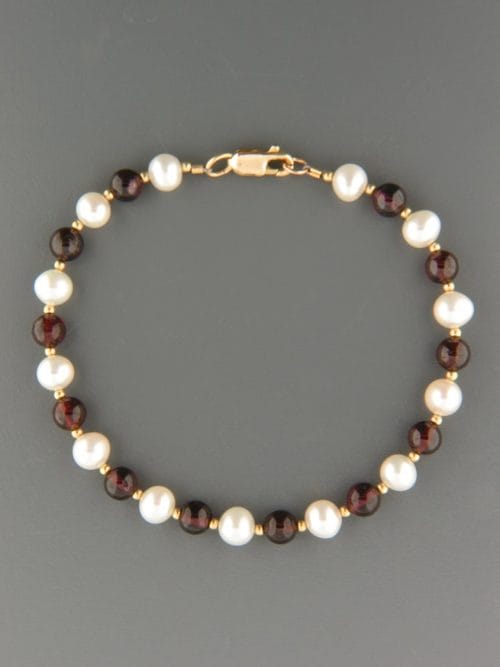 Garnet Bracelet with Pearls & Gold beads - G912