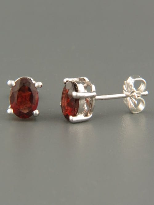Garnet Earrings - Sterling Silver stud - 5x7mm stones - G607