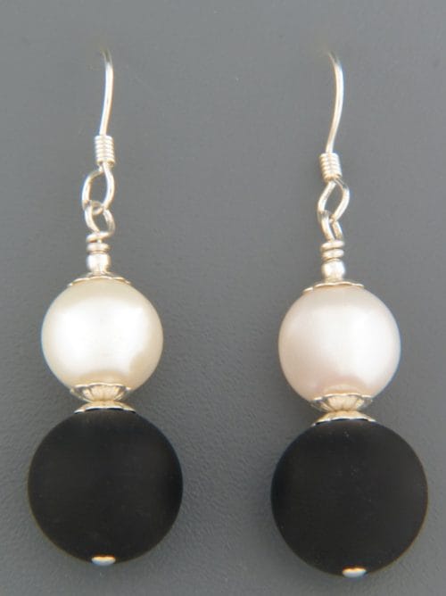 Onyx & Pearl Earrings - Sterling Silver - OX551