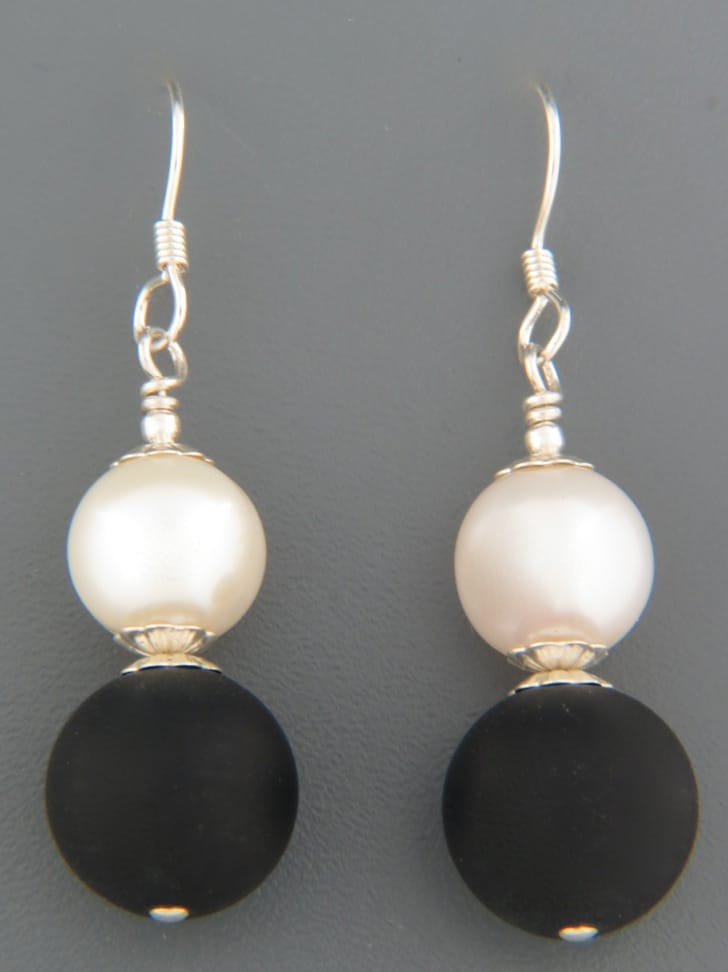 Onyx & Pearl Earrings - Sterling Silver - OX551