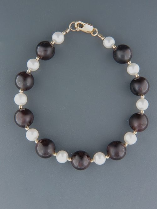 Garnet & Pearl Bracelet - 10mm round stones with Gold beads - G927