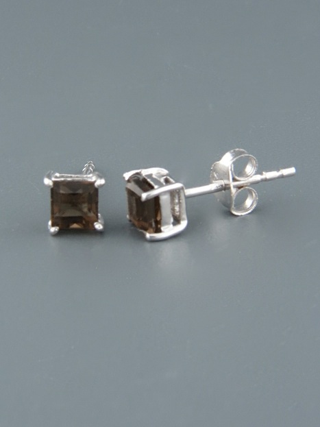 Smokey Quartz Earrings - Sterling Silver stud - 4mm stones - SQ507