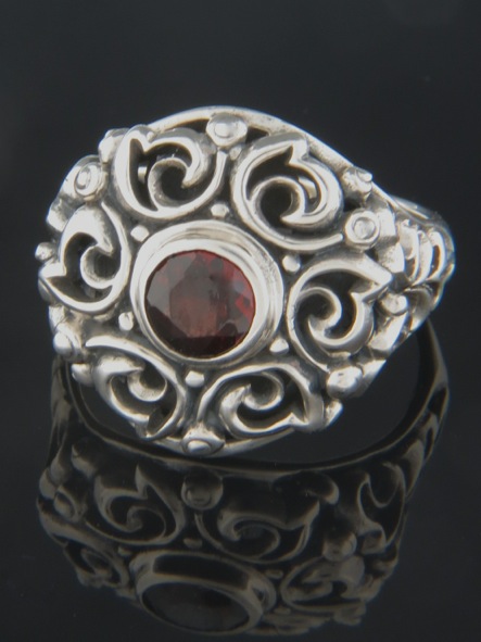 Garnet Ring - Sterling Silver - G105R