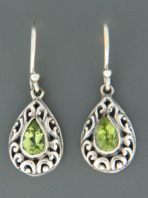 Peridot Earrings - Sterling Silver - P554