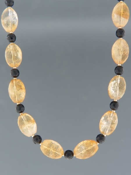 Citrine Necklace with Onyx - 9ct Gold - 46cm length - C012