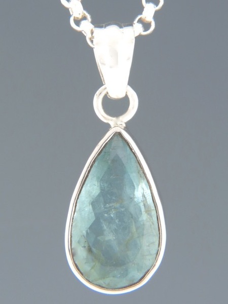 Aquamarine Pendant - Sterling Silver - AQ318