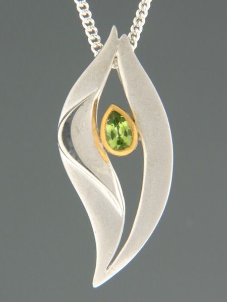 Peridot Pendant - Sterling Silver - P323