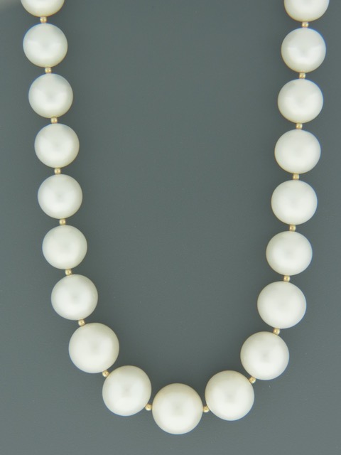 White Pacific Pearl Necklace with Gold beads - 11-14mm - Y023