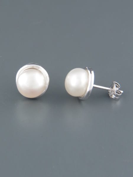 8mm White Pacific Pearl stud Earrings - Sterling Silver - Y665
