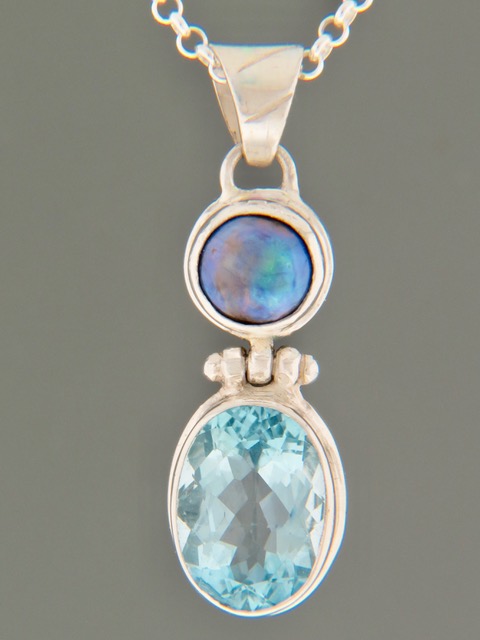 Blue Pearl & Blue Topaz Pendant - Sterling Silver - 7.5mm Pearl - PP310