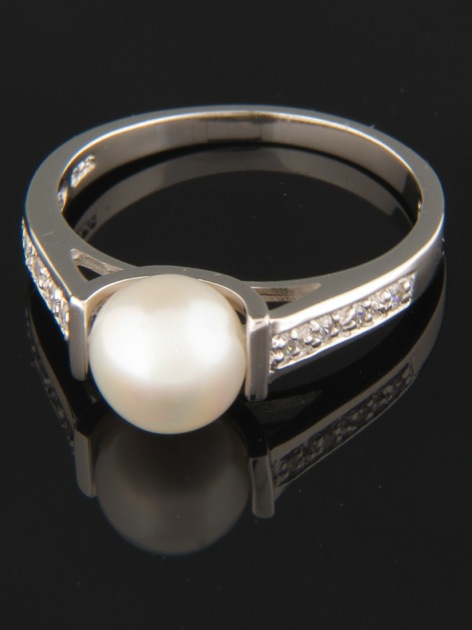 Pearl Rings