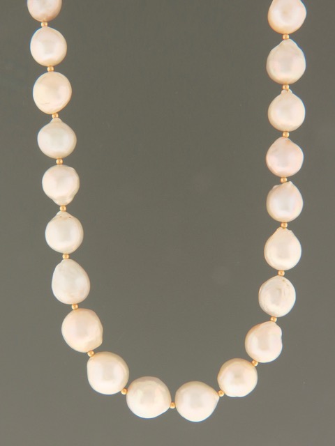 White Baroque Pearl Necklace with Gold beads - Y020