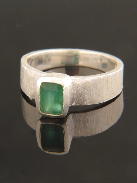 Emerald Ring - Sterling Silver - E100R